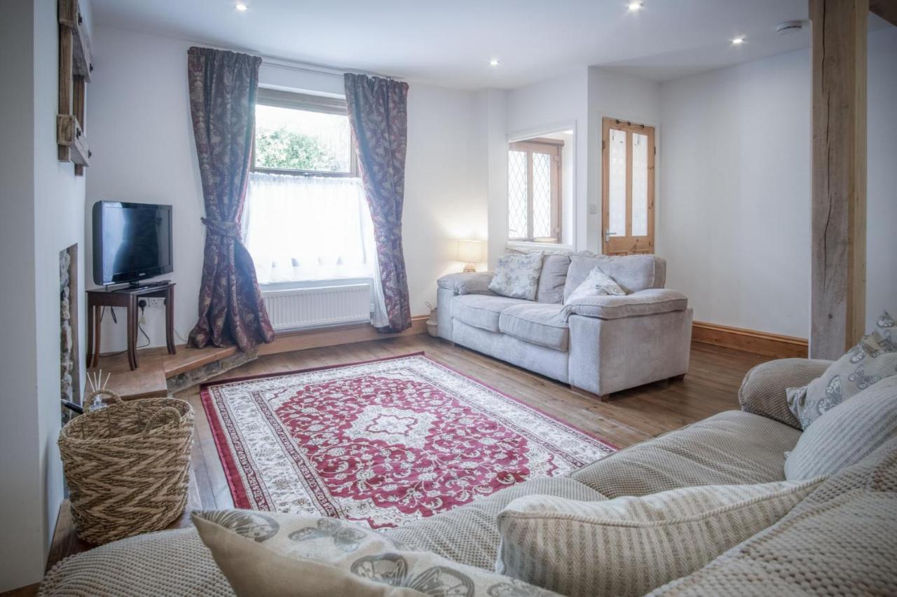 Church Terrace - 3 Bedroom Cottage - サンダースフット エクステリア 写真