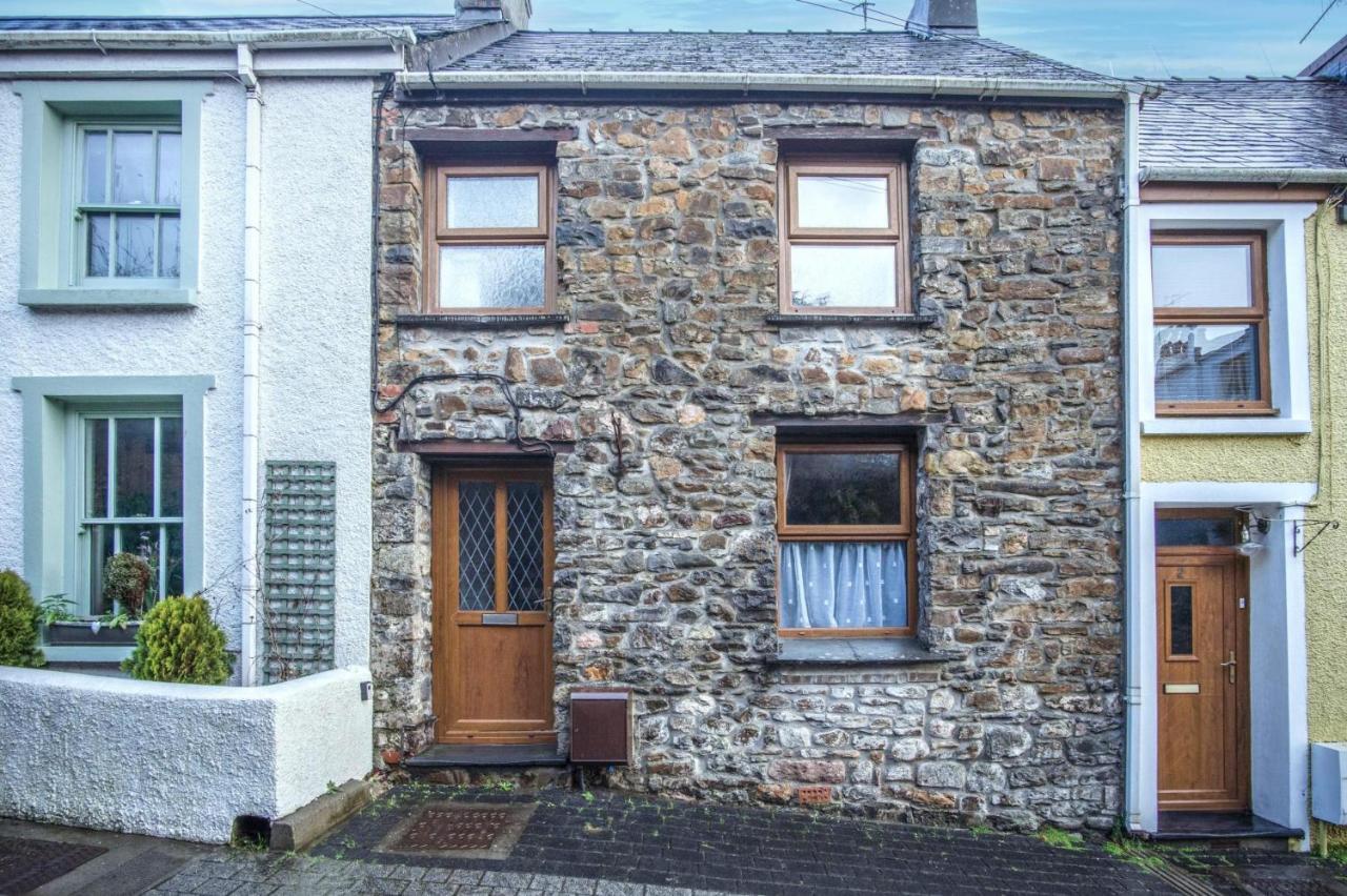 Church Terrace - 3 Bedroom Cottage - サンダースフット エクステリア 写真